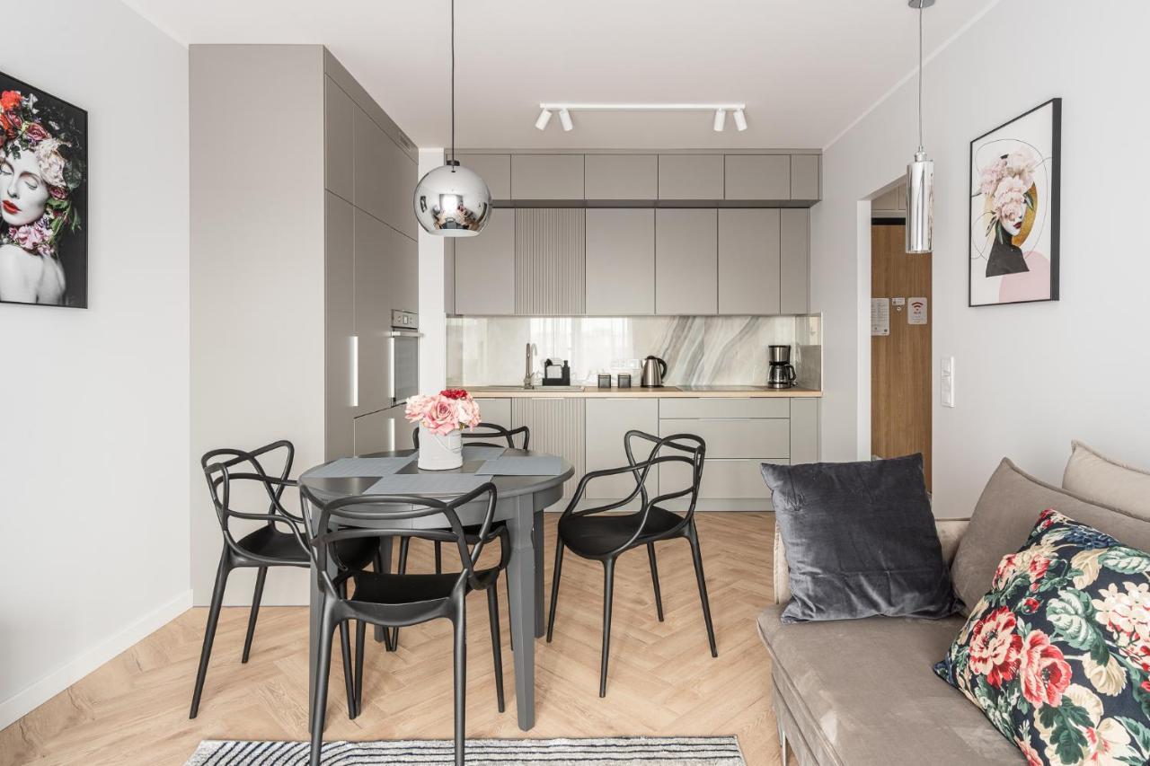 Rentplanet - Nowa Manufaktura Apartment Wroclaw Exterior photo